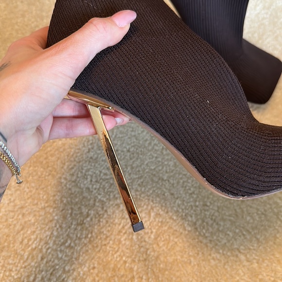 Public desire, size 9 - Picture 3 of 4